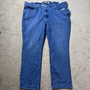 Levis Jeans Womens Plus Size 24W (42x‎ 28) Classic Straight Blue Denim Stretch